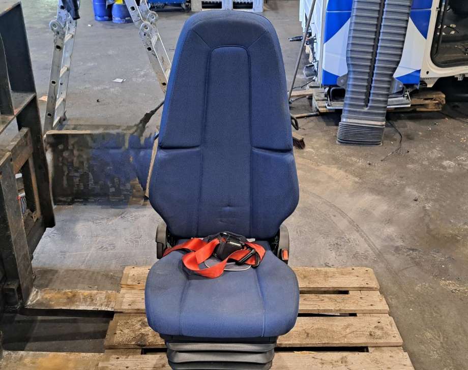 Sete foran høyre til Lastebil Volvo FH, 2021-->> (Versjon 5) (Versjon 5) 