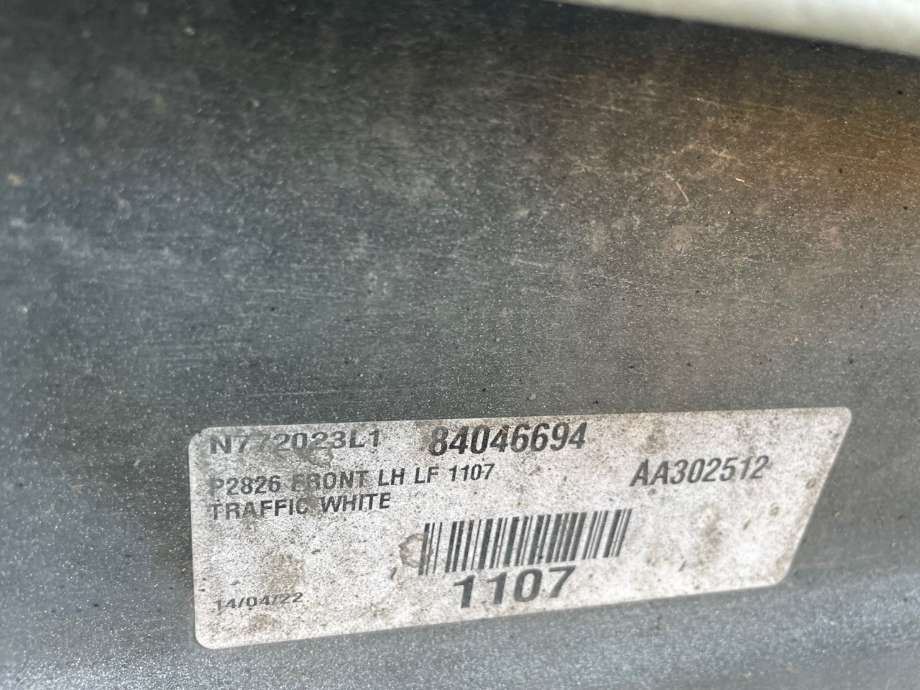 Kanalskjørt venstre til Lastebil Volvo FH 2021-->> (Versjon 5) (Versjon 5) (VOLVO|84046694|8221901|82217717)