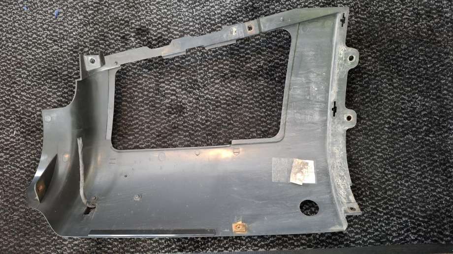 Frontlyktering venstre til Lastebil Volvo FH 2002-2008 (Versjon 2) (Versjon 2) (20452866|)