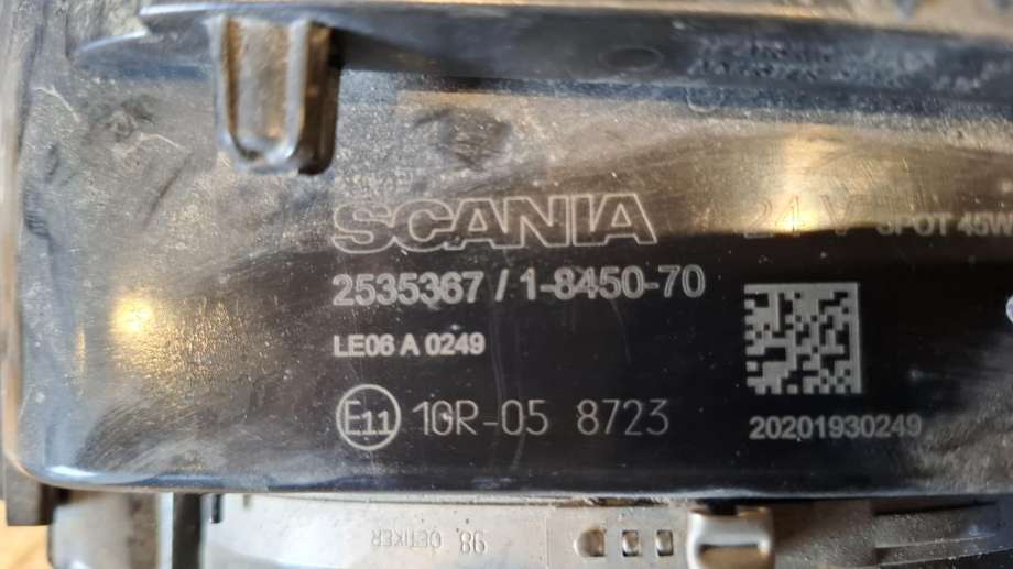 Frontlykt ytre høyre til Lastebil Scania LPGRS-Serie R 2018-->>  (2535367|)