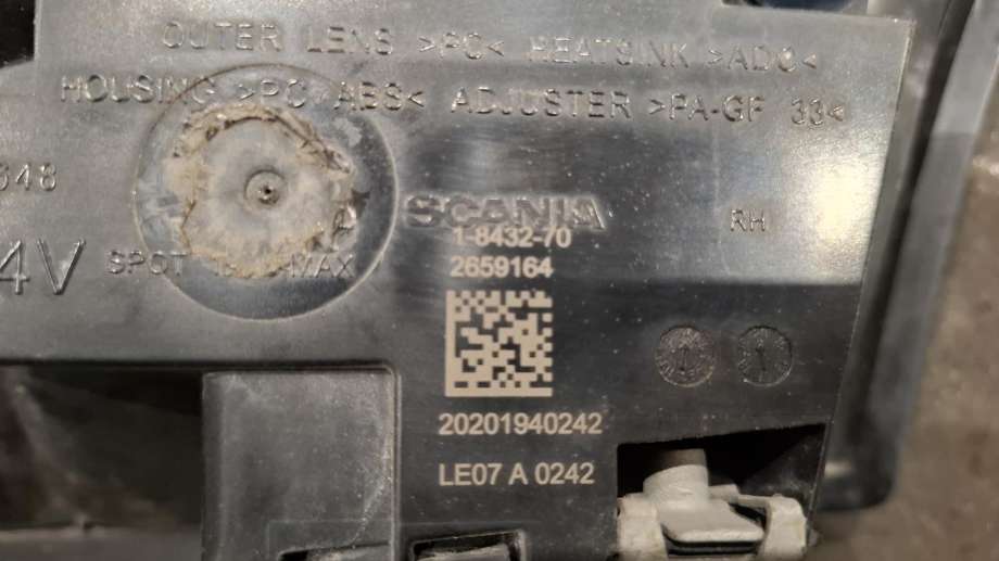 Frontlykter til Lastebil Scania LPGRS-Serie R 2018-->>  (|2659164)