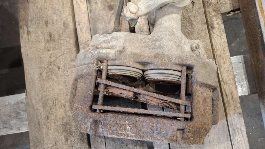 Bremsecaliper venstre bak til Lastebil Volvo FL, 1986-1995