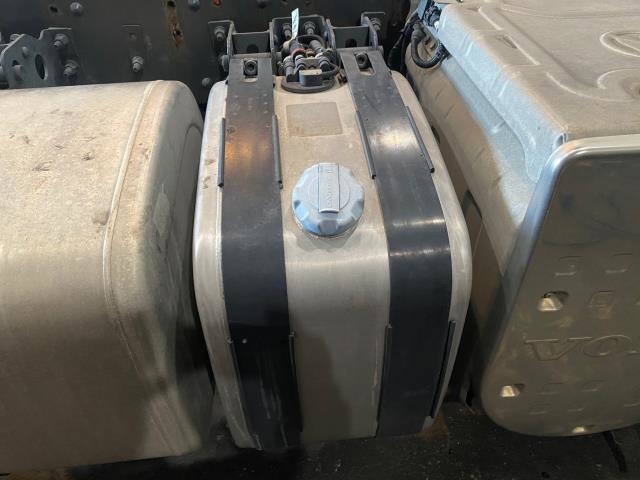 AdBlue tank til Lastebil Volvo FM, 2002-2008 (Versjon 2) (Versjon 2) (VOLVO|21069653)