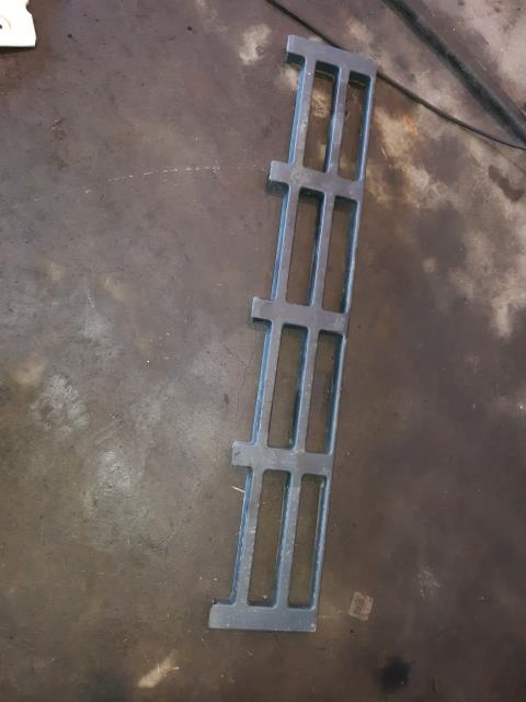 Grill midt til Lastebil Volvo FM, 2002-2008 (Versjon 2) (Versjon 2) 