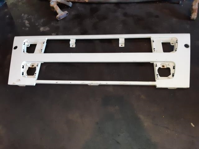Grill til Lastebil Volvo FM, 2002-2008 (Versjon 2) (Versjon 2) 