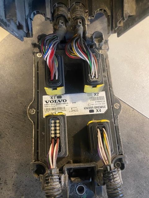 Styreenhet ABS til Lastebil Volvo FM 2014-2020 (Versjon 4) (Versjon 4) (VOLVO|21664216|)