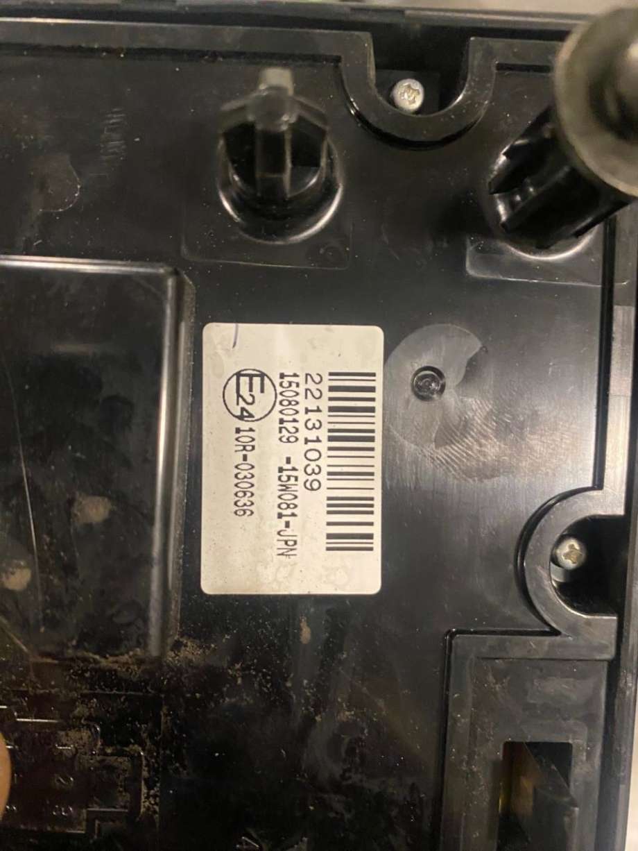 Bilstereo betjeningspanel til Lastebil Volvo FM 2014-2020 (Versjon 4) (Versjon 4) (VOLVO|22131039|)