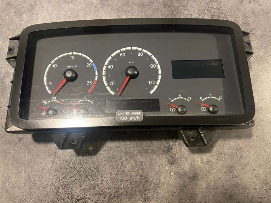 Speedometer til Buss Scania K, 2006-->>  (SCANIA|1922804)