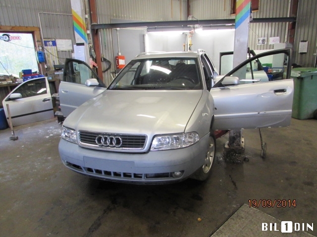 Audi A4 1999-2001 (Type I, Fase 2) (B5) (B5), Motorkode: AFB;AKN, Girkassekode: 