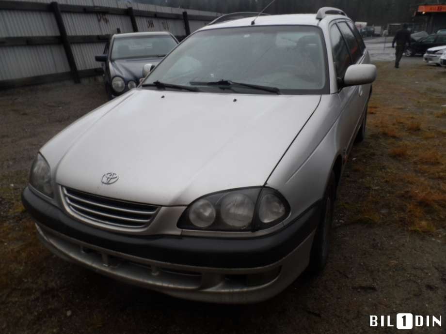 Toyota Avensis 2000-2003 (Type I, Fase 2) , Motorkode: 1CD-FTV, Girkassekode: 30300-2B860