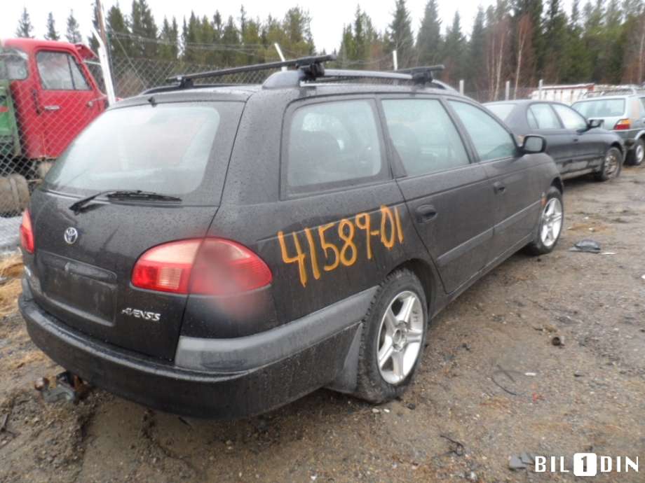 Toyota Avensis 2000-2003 (Type I, Fase 2) delebil , Motorkode: 1CD-FTV, Girkassekode: 
