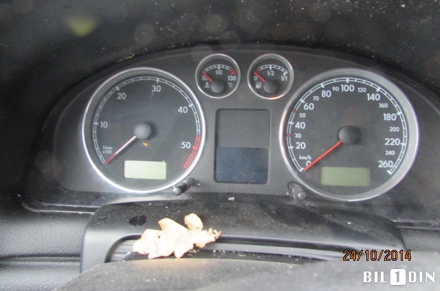 VW Passat 2001-2005 (B5,3BG) (B5,3BG), Motorkode: AVB, Girkassekode: