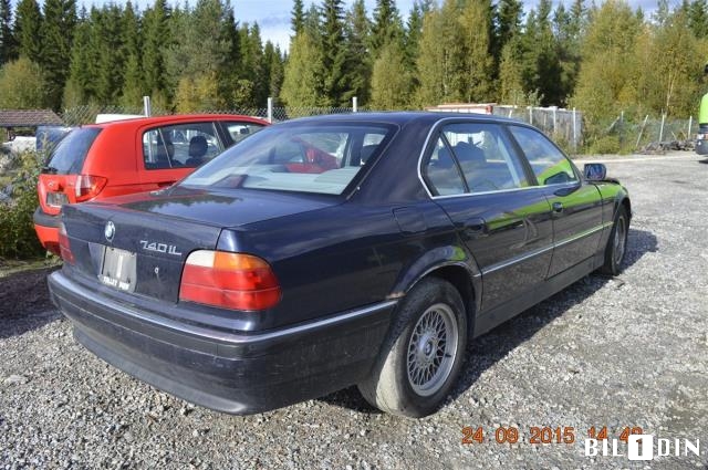 BMW 7-Serie 1993-2001 (E38) (E38), Motorkode: M62-B44, Girkassekode: 24001423193