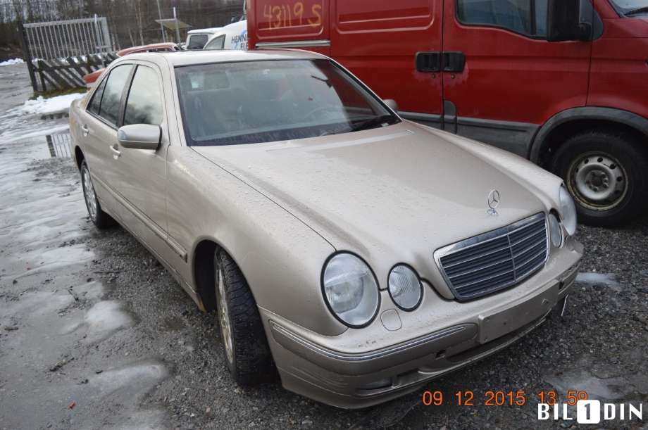 Mercedes E-Klasse 2000-2002 (Fase 2) (W210) (W210), Motorkode: M111.957, Girkassekode: 722.616