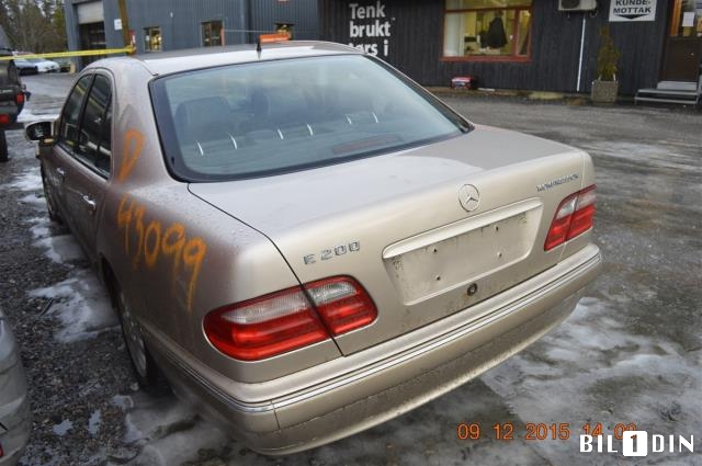 Mercedes E-Klasse 2000-2002 (Fase 2) (W210) (W210), Motorkode: M111.957, Girkassekode: 722.616