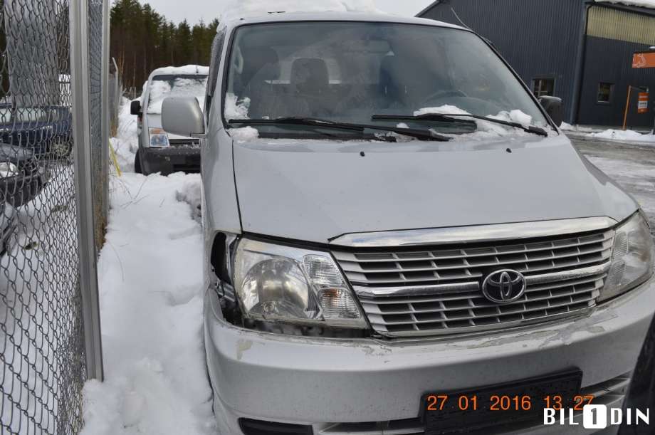 Toyota Hiace 2007-2012 (Fase 3) delebil , Motorkode: 2KD-FTV, Girkassekode: 33030-26A60