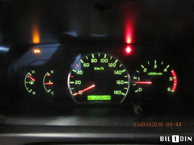Toyota Hiace 2007-2012 (Fase 3) delebil , Motorkode: 2KD-FTV, Girkassekode: 33030-26A60