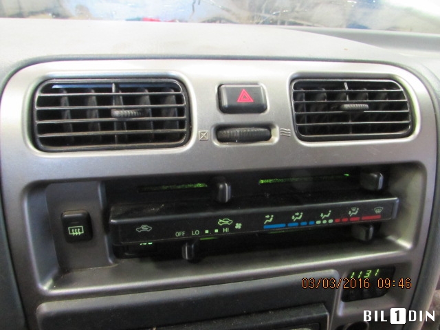 Toyota Hiace 2007-2012 (Fase 3) delebil , Motorkode: 2KD-FTV, Girkassekode: 33030-26A60