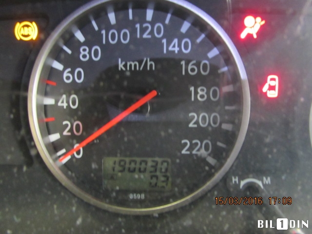 Nissan X-Trail 2002-2007 (T30) (T30), Motorkode: QR20DE, Girkassekode: 32010EQ000