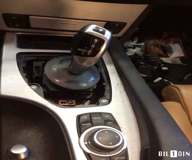 BMW 5-Serie 2003-2010 (E60/E61) (E60/E61), Motorkode: N47-D20C, Girkassekode: 24007590130