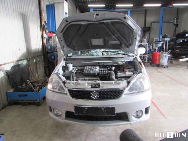 Suzuki Liana 2004-2010 (Fase 2) , Motorkode: M16A, Girkassekode: 