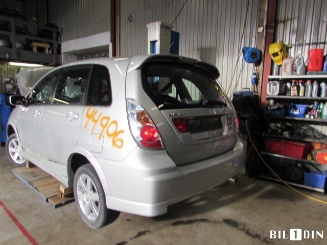 Suzuki Liana 2004-2010 (Fase 2) , Motorkode: M16A, Girkassekode: 