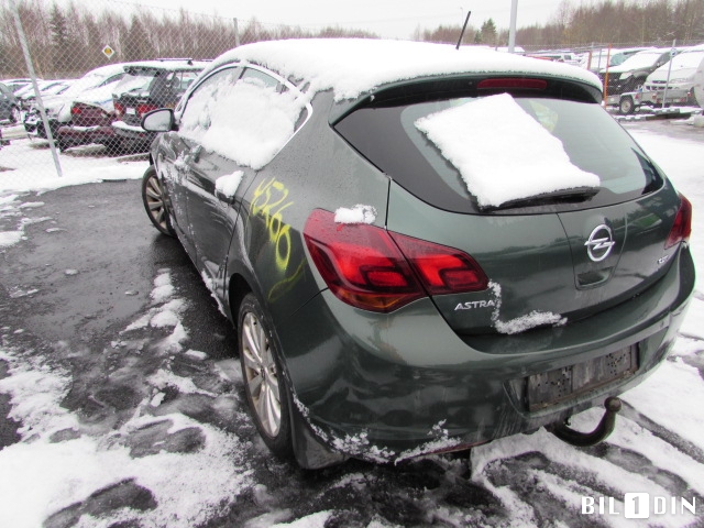 Opel Astra J 2010-2015 , Motorkode: A17DTJ, Girkassekode: 