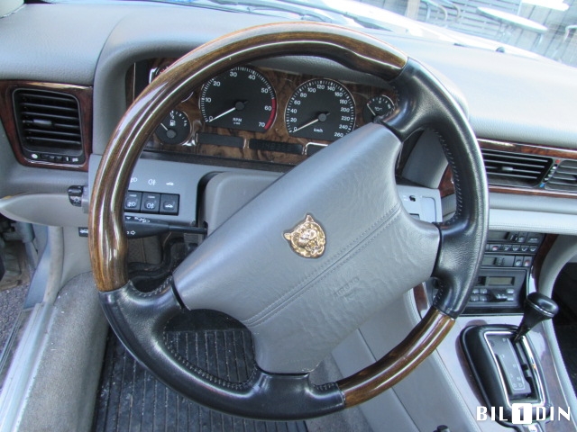 Jaguar XJ X300 1995-1997 , Motorkode: 9JPGRB, Girkassekode: 