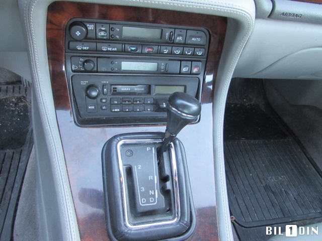 Jaguar XJ X300 1995-1997 , Motorkode: 9JPGRB, Girkassekode: 