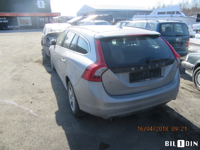Volvo V60/V60 CC 2013-2018 (Type I, Fase 2) , Motorkode: D4162T, Girkassekode: 