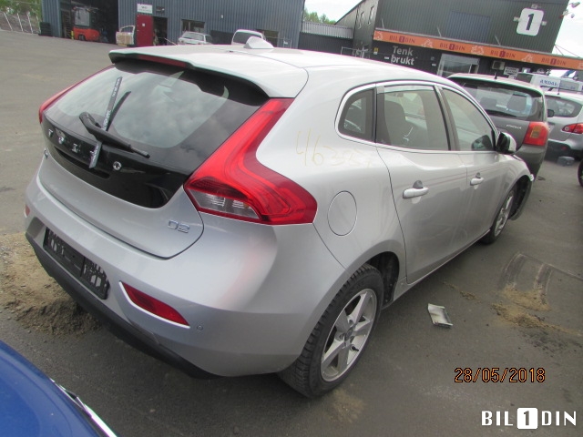 Volvo V40 2012-2019 , Motorkode: D4162T, Girkassekode: