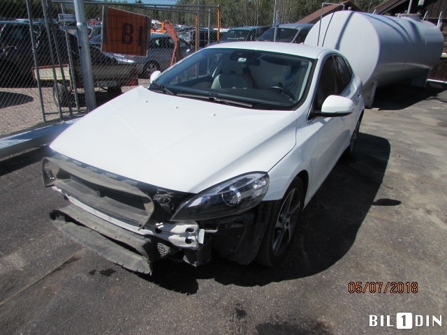 Volvo V40 2012-2019 , Motorkode: D4162T, Girkassekode: 6-PSHIFT 2WD / MPS6
