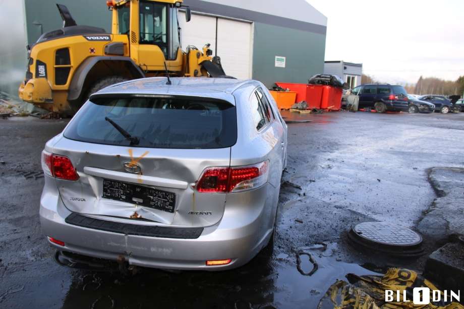 Toyota Avensis 2009-2015 (Type III, Fase 1) , Motorkode: 2ZR-FAE, Girkassekode: 