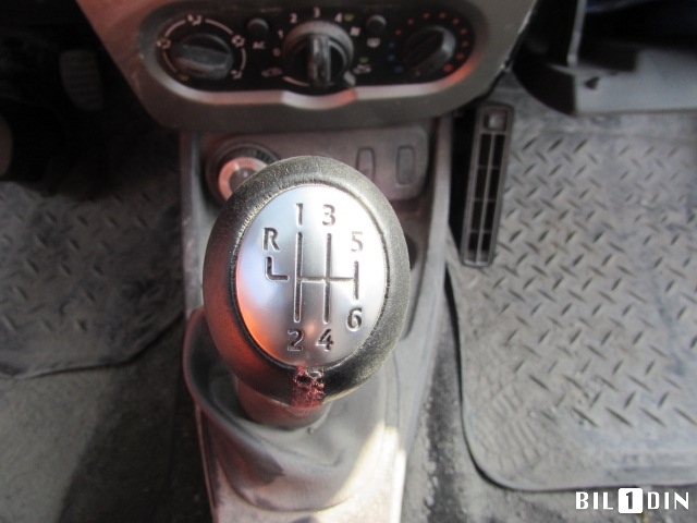 Dacia Duster 2010-2017 (Type I) , Motorkode: K9K-898, Girkassekode: 