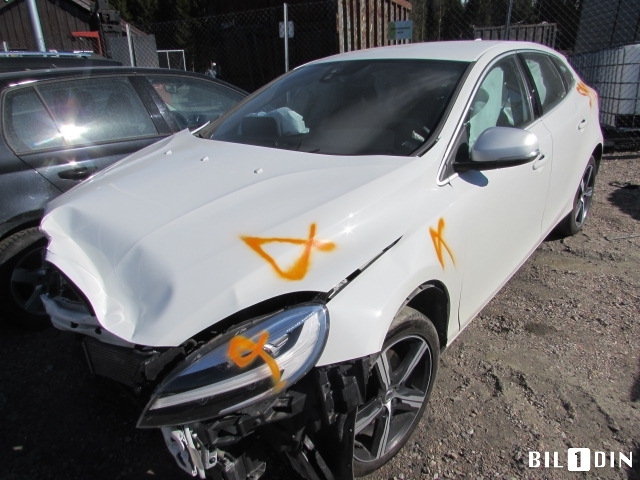 Volvo V40 2012-2019 , Motorkode: B4204T38, Girkassekode: 