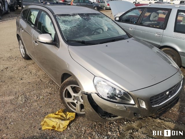 Volvo V60 2010-2013 (Type I, Fase 1) , Motorkode: D4162T, Girkassekode: 