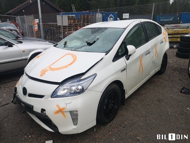 Toyota Prius 2009-2016 (Type III) (COMBI) (COMBI), Motorkode: 2ZR-FXE, Girkassekode: 