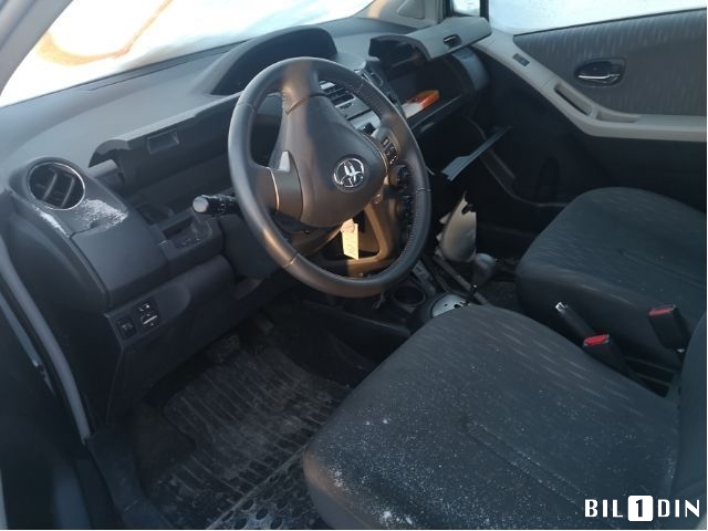 Toyota Yaris 2009-2011 (Type II, Fase 2) , Motorkode: 1NR-FE, Girkassekode: