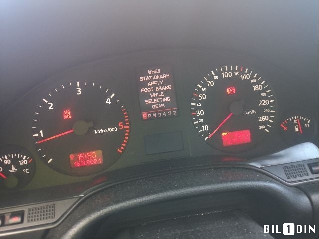 Audi A8 1995-2002 (Type I) , Motorkode: AKF, Girkassekode: 
