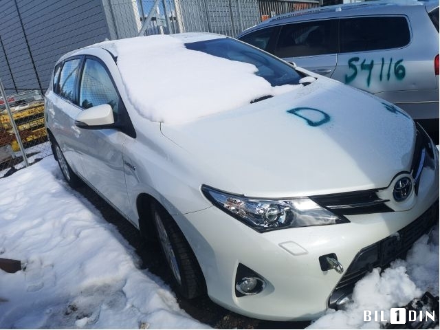 Toyota Auris 2013-2015 (Type II, Fase 1) , Motorkode: 2ZR-FXE, Girkassekode: 