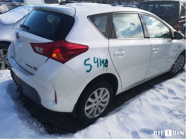 Toyota Auris 2013-2015 (Type II, Fase 1) , Motorkode: 2ZR-FXE, Girkassekode: 