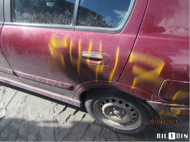Nissan Almera 2000-2003 (Fase 1) (N16) (N16), Motorkode: QG15, Girkassekode: 