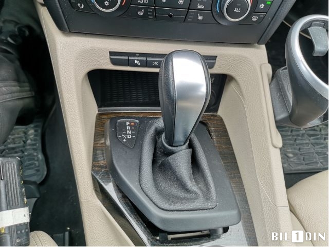 BMW X1 2009-2015 (E84) (E84), Motorkode: N47-D20C, Girkassekode: 