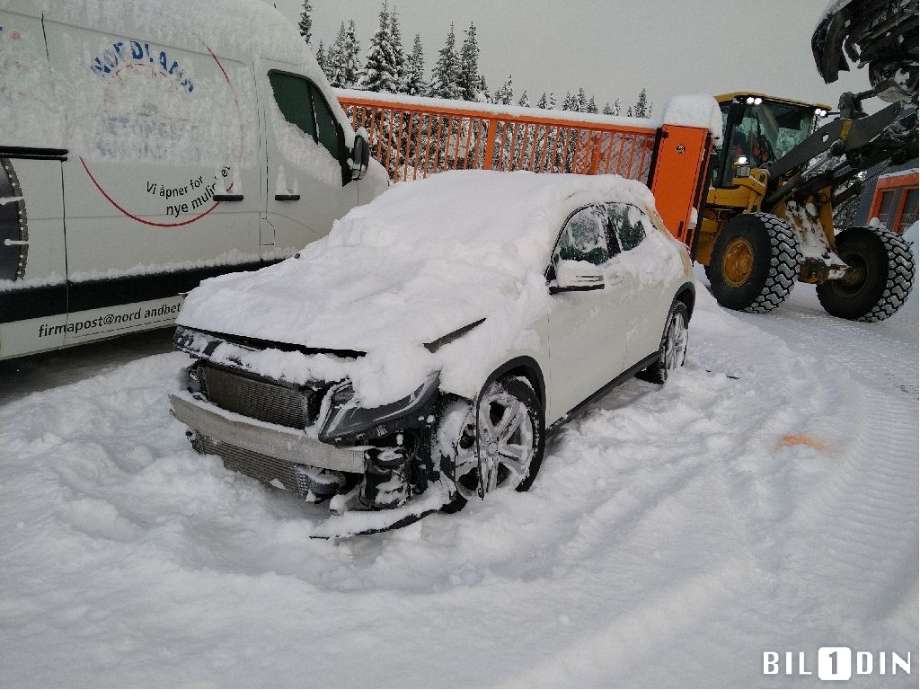 Mercedes GLA 2014-2020 (X156) (X156), Motorkode: M270.910, Girkassekode: 