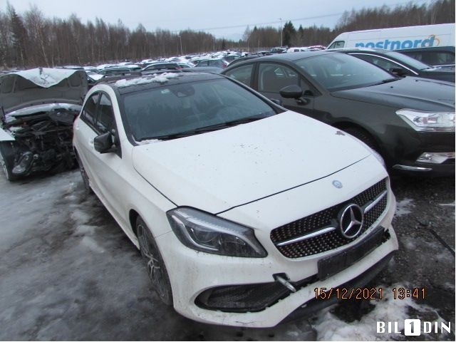 Mercedes A-Klasse 2012-2018 (W176) (W176), Motorkode: M270.910, Girkassekode: