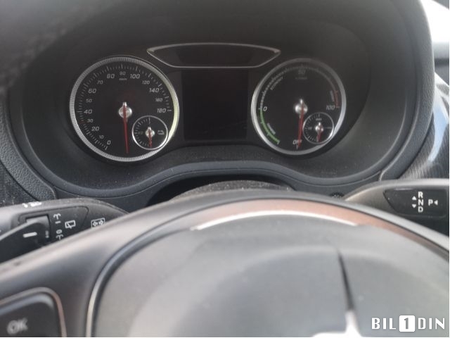 Mercedes B-Klasse 2011-2018 (W246) (W246), Motorkode: EM0004, Girkassekode: 