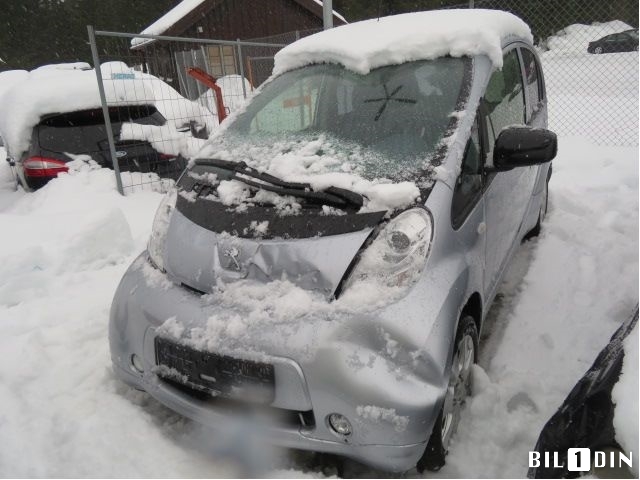 Peugeot iOn 2011-2020 , Motorkode: Y4F1, Girkassekode: 