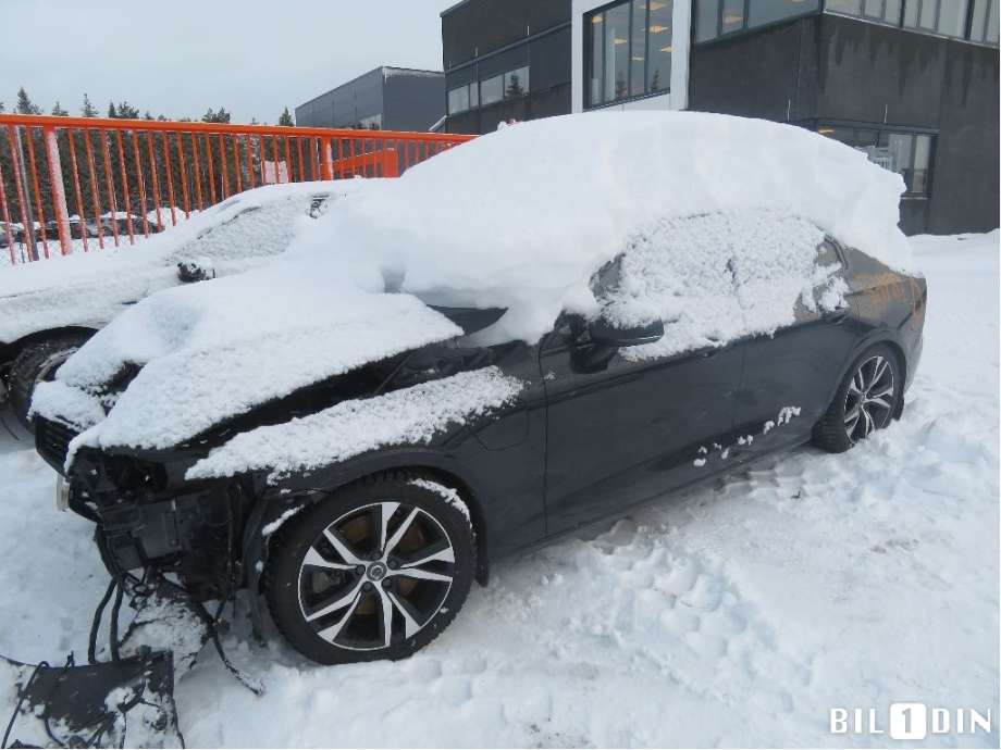 Volvo S60 2019-2023 (Type III) , Motorkode: B4204T34, Girkassekode: 