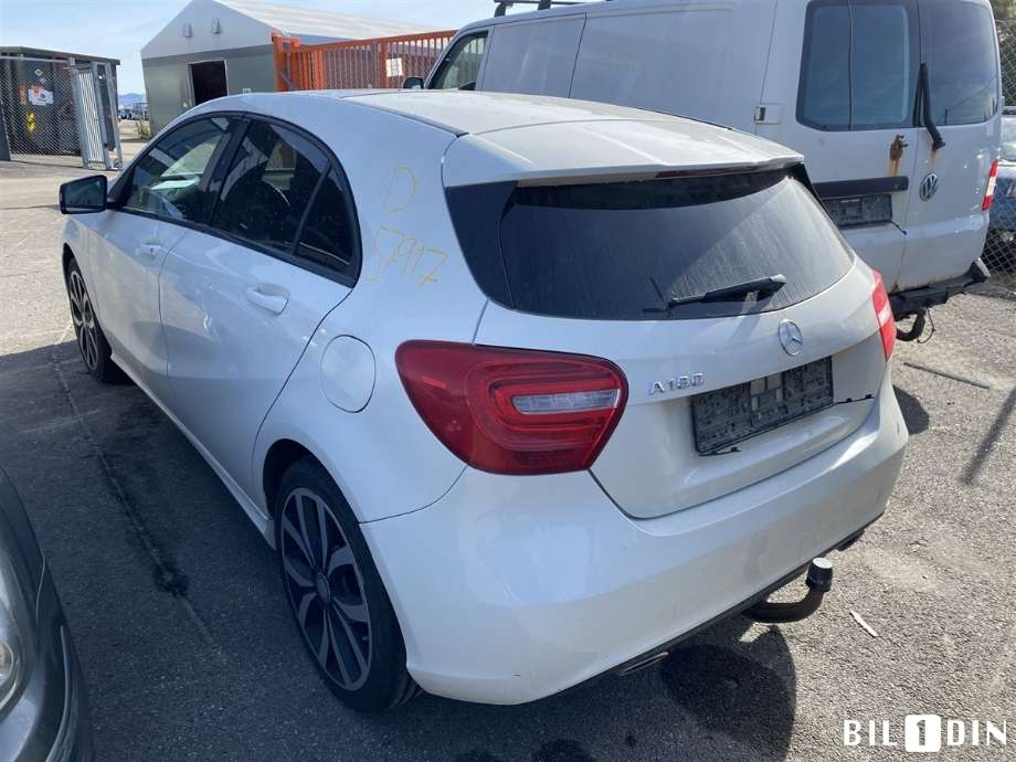 Mercedes A-Klasse 2012-2018 (W176) (W176), Motorkode: M270.910, Girkassekode: 