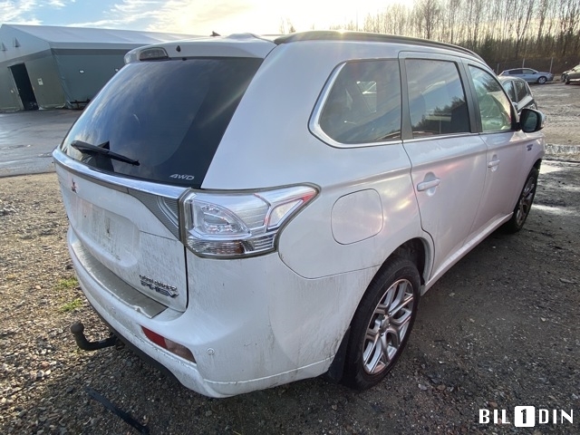 Mitsubishi Outlander 2012-2015 (Type III, Fase 1) , Motorkode: 4B11, Girkassekode: 